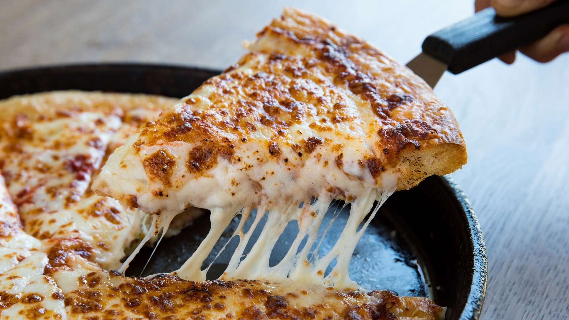 的助威声中 的助威声中