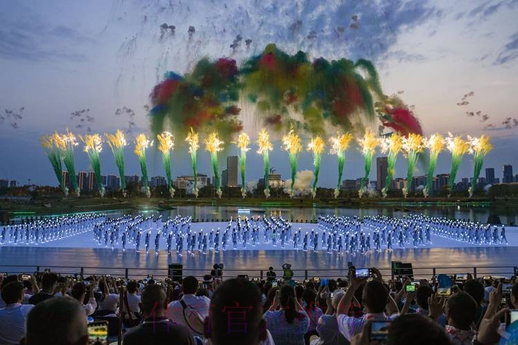 成都世运会展现多元魅力